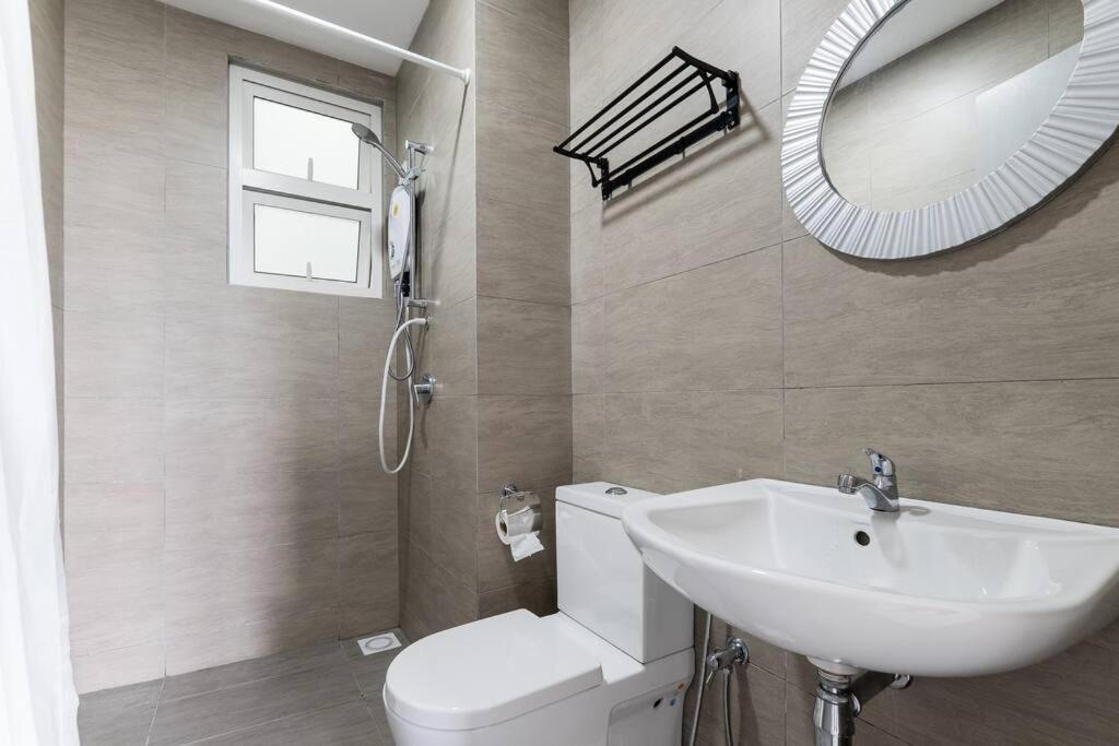 Tr Residence Lovely 3 Bedroom Unit 6Pax Next To Titiwangsa Lrt Kuala Lumpur Exterior photo